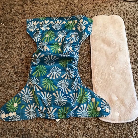 Blue pocket cloth diaper - Picture 1 of 2